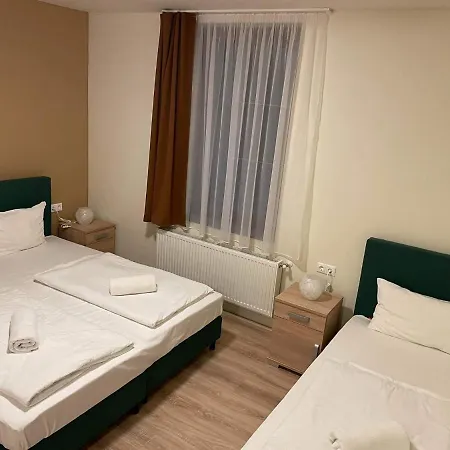 Forster Vadaszkastely Panzio *