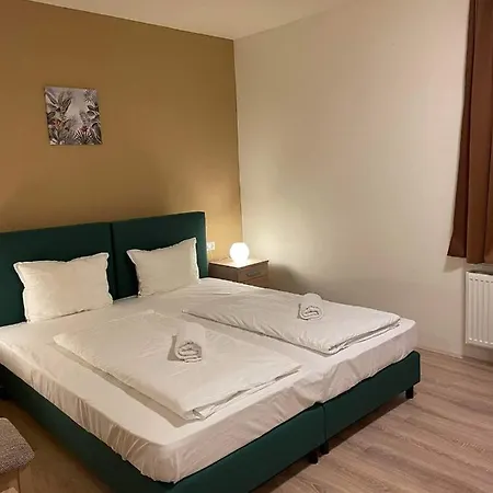 Forster Vadaszkastely Panzio Bed & Breakfast Bugyi