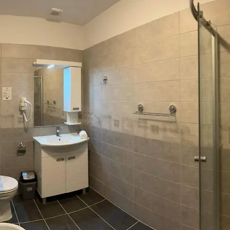Forster Vadaszkastely Panzio Bed & Breakfast