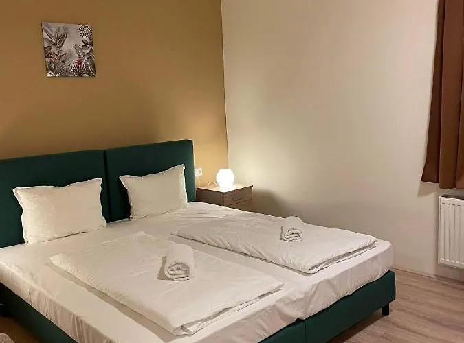 Forster Vadaszkastely Panzio Bed & Breakfast Bugyi