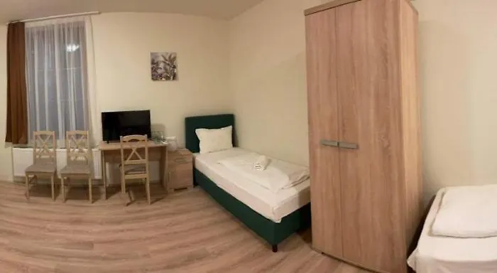 Forster Vadaszkastely Panzio