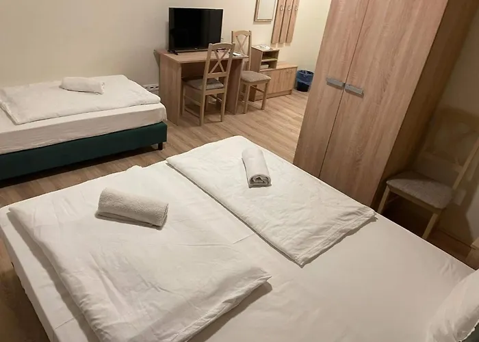 Nocleg ze śniadaniem Forster Vadaszkastely Panzio *