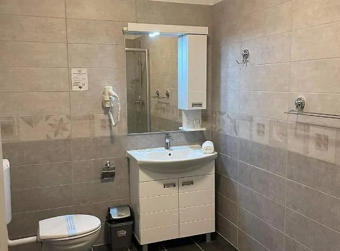 Frühstückspension Forster Vadaszkastely Panzio Bugyi